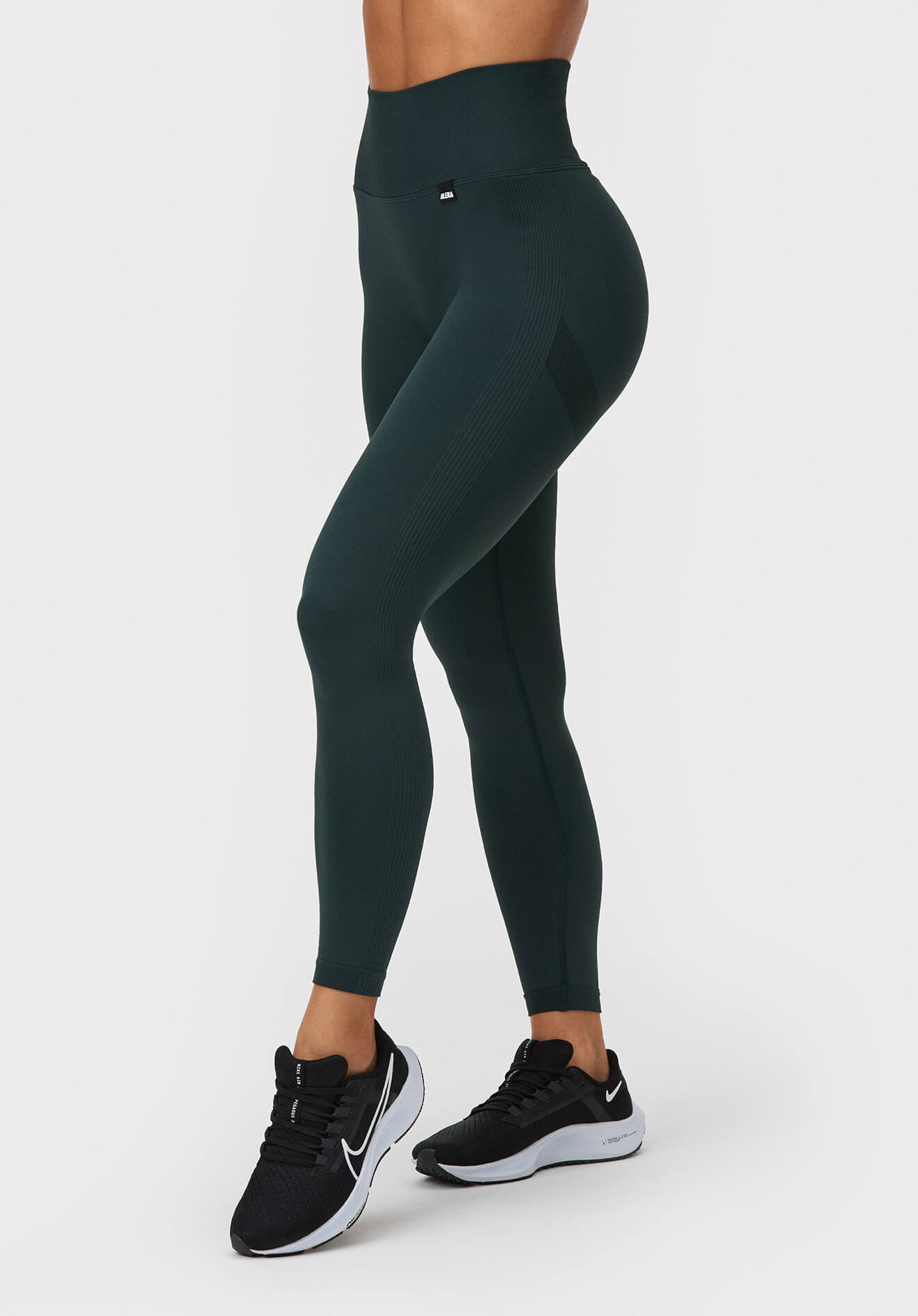 Alera - Shapeshifter Seamless Scrunch Tights - One More Rep